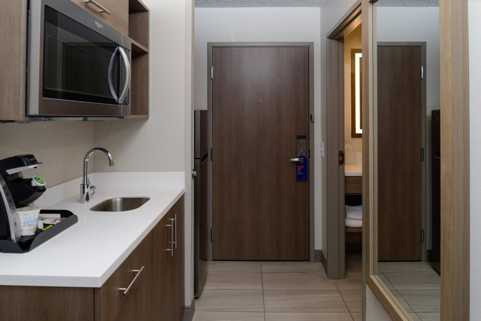 Express And By Ihg 2* Marysville