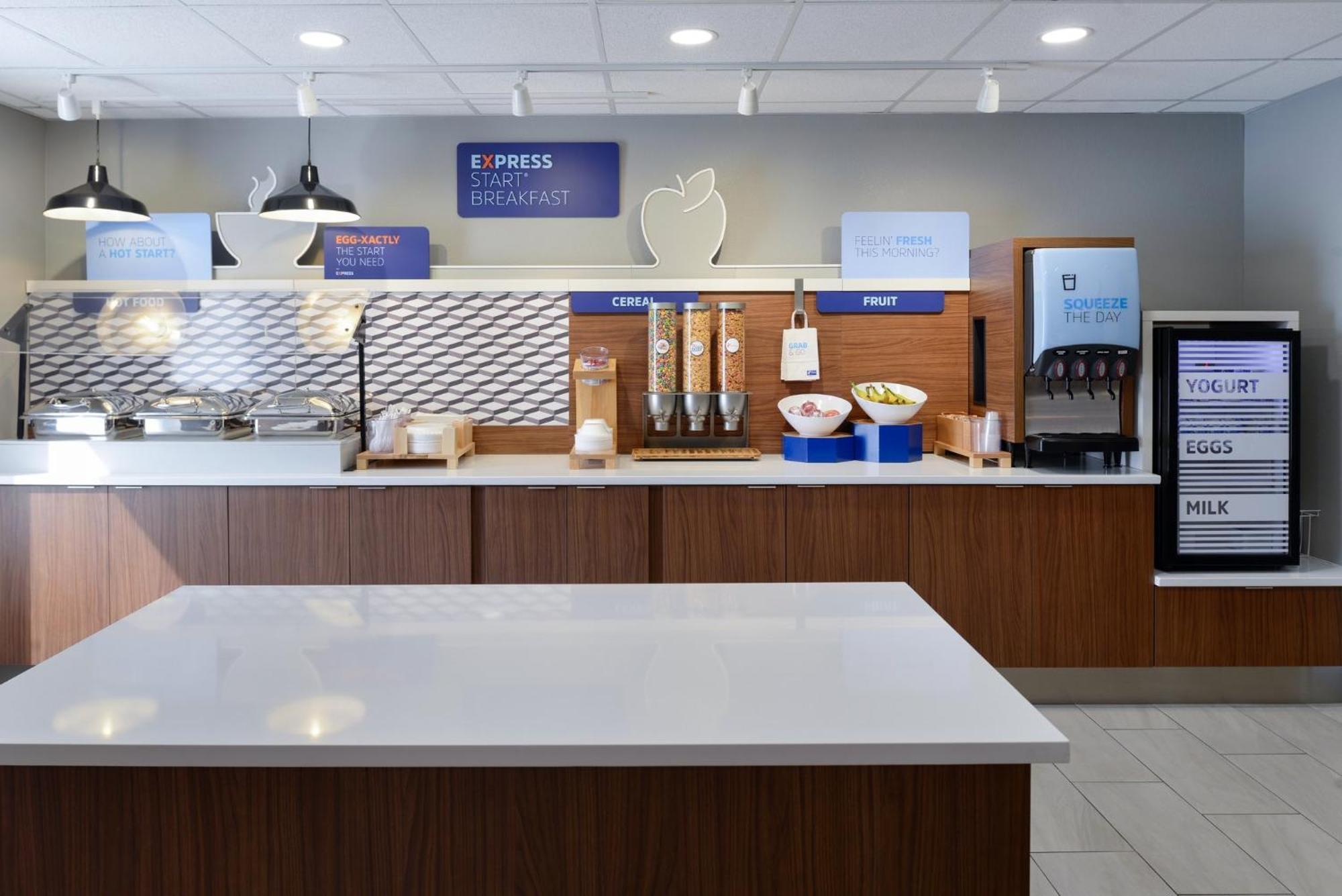 Express And By Ihg 2* Marysville