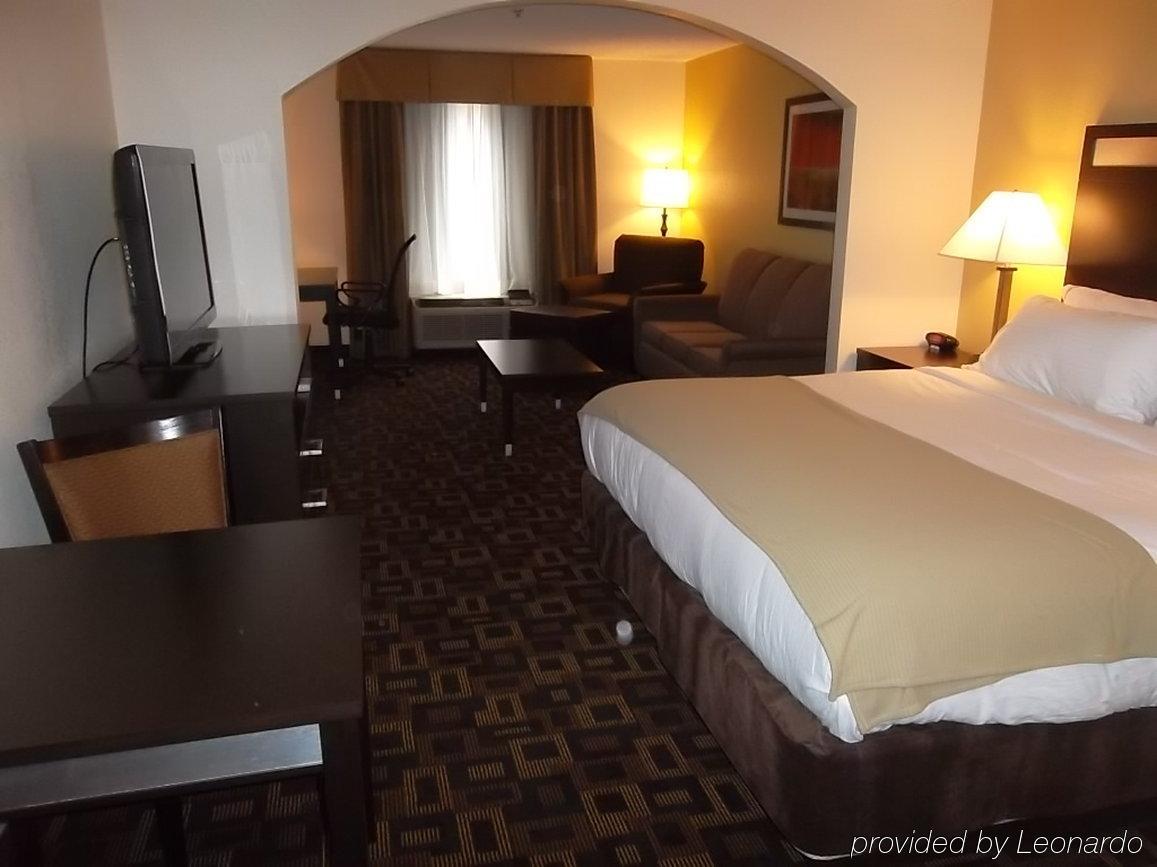 Hotel Express And By Ihg Marysville