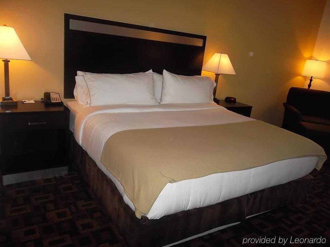 Hotel Express And By Ihg
